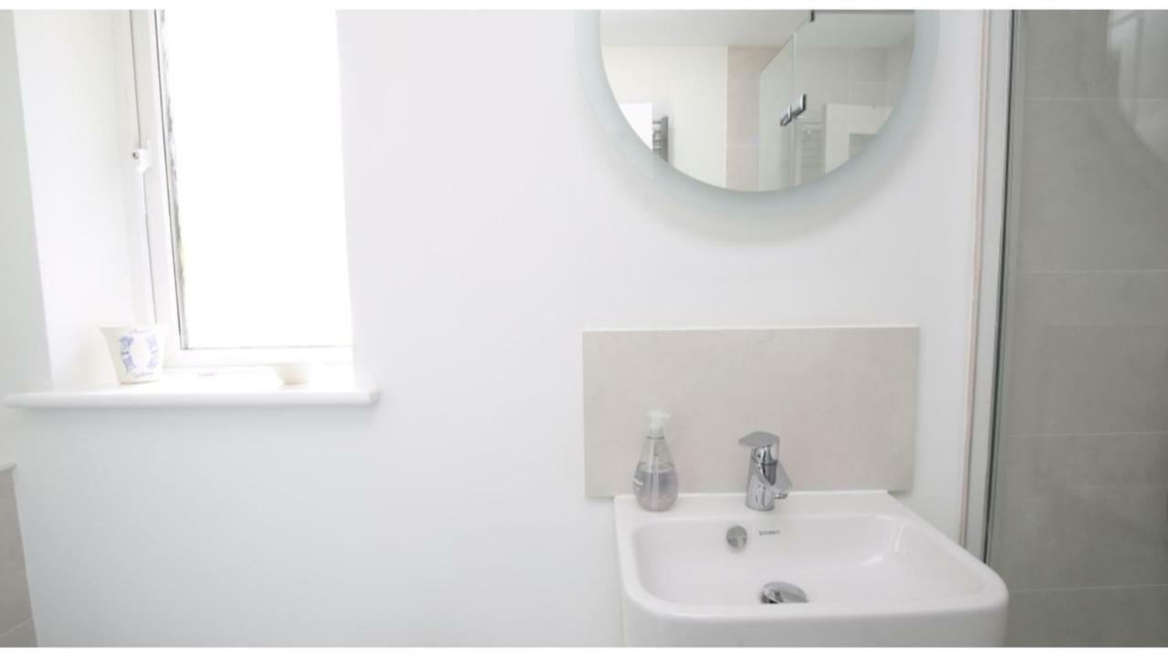 ★ Luxury Oxford Apartment ★ Sleeps 4, Free Parking エクステリア 写真